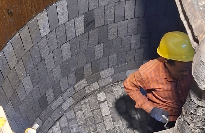 Graphite Tiles Lining